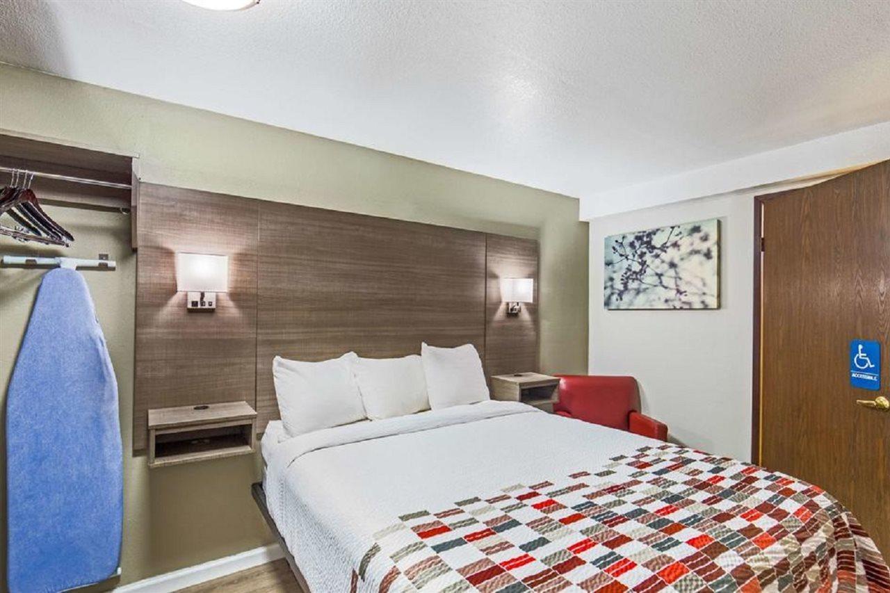 Ramada By Wyndham Medford Airport North Μοτέλ Εξωτερικό φωτογραφία