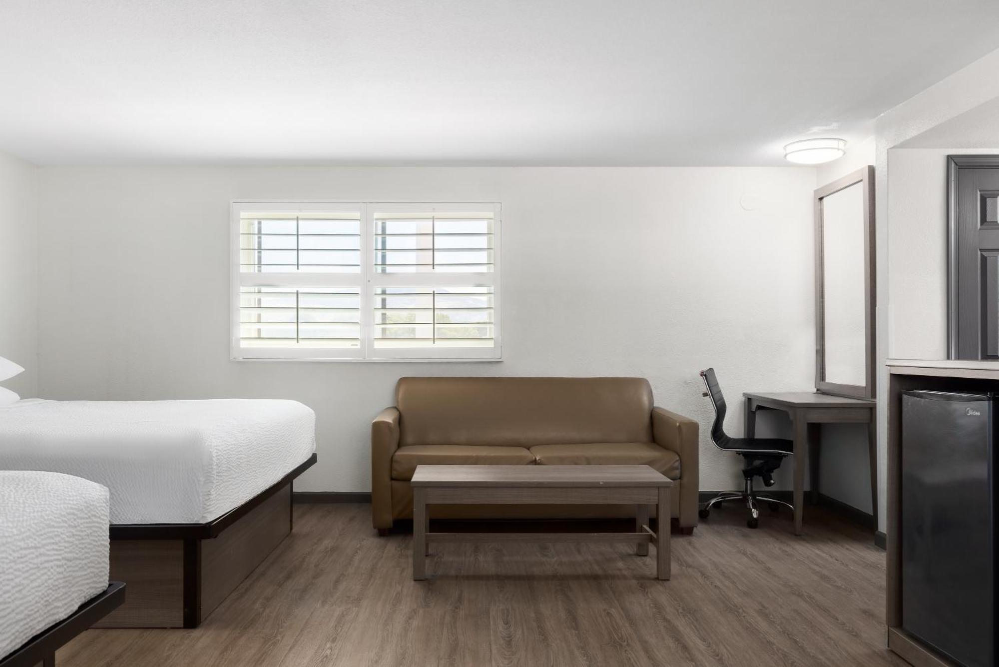 Ramada By Wyndham Medford Airport North Μοτέλ Εξωτερικό φωτογραφία