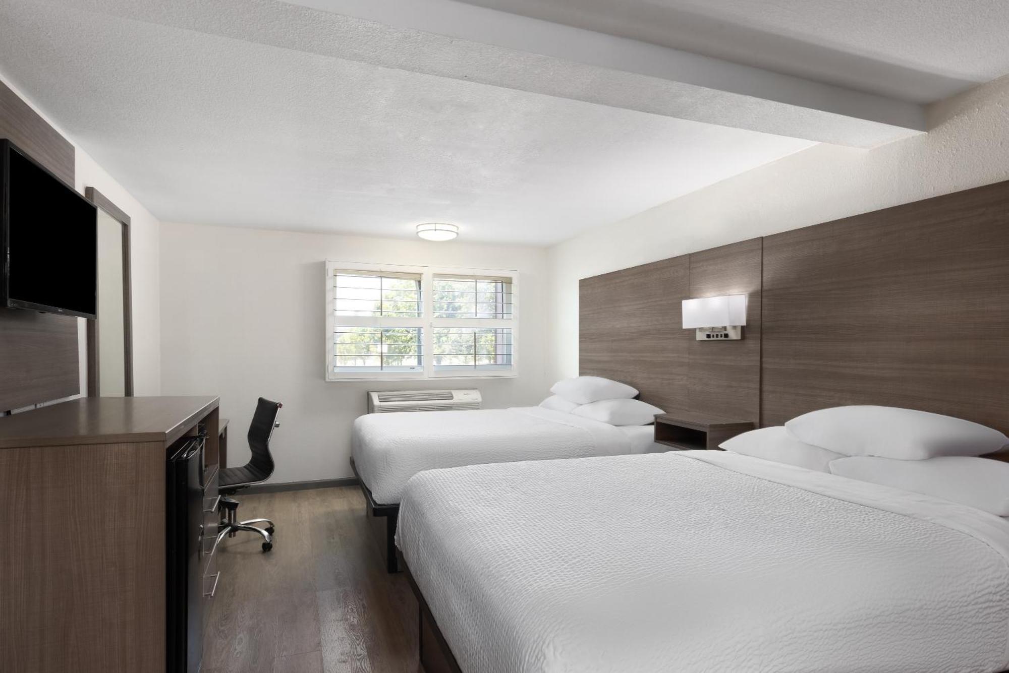 Ramada By Wyndham Medford Airport North Μοτέλ Εξωτερικό φωτογραφία