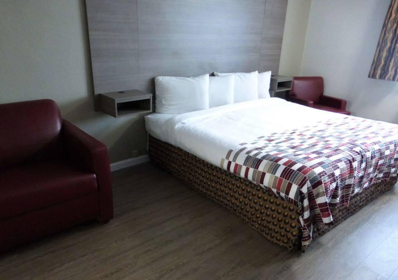 Ramada By Wyndham Medford Airport North Μοτέλ Εξωτερικό φωτογραφία